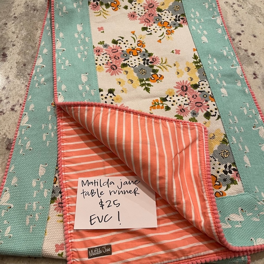MJ table runner! - Picture 2 of 2